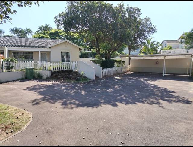 2 BEDROOM TOWNHOUSE FOR SALE IN UMHLANGA CENTRAL